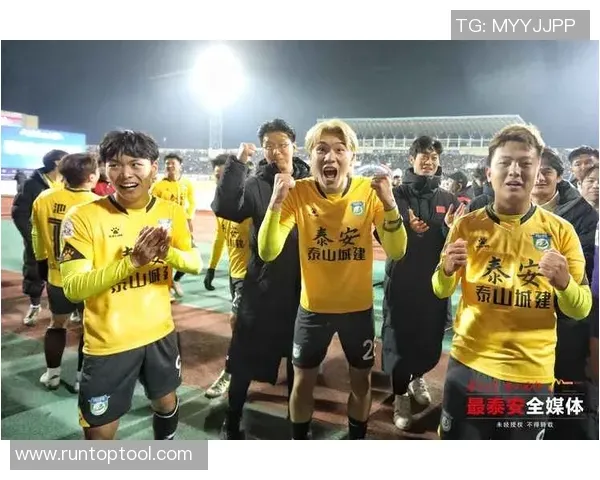 巴媒：格雷米奥主席候选者曾想招募本泽马，以此当竞选筹码